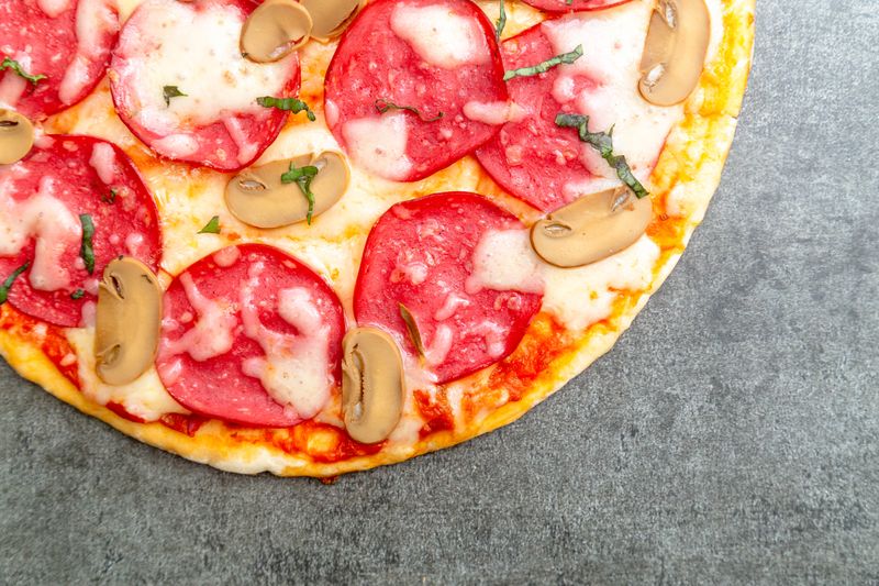 anthony pizza sausage mushroom