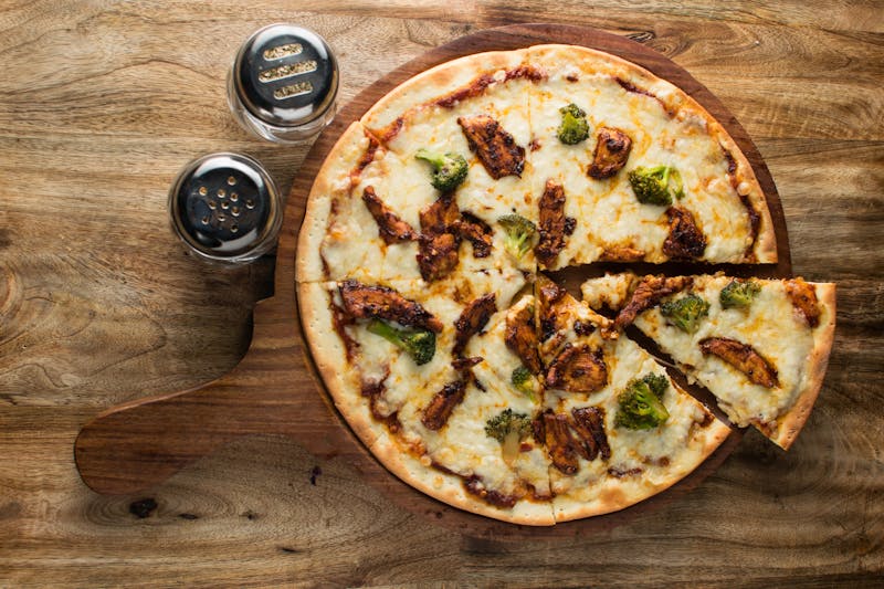 anthony's coal fired BBQ chicken pizza